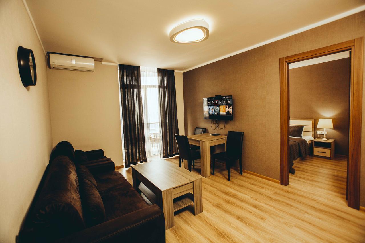 Aparthotel Panorama Sea Tower Batumi Exterior foto