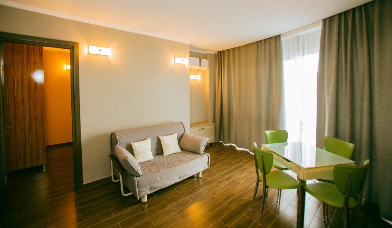 Aparthotel Panorama Sea Tower Batumi Exterior foto