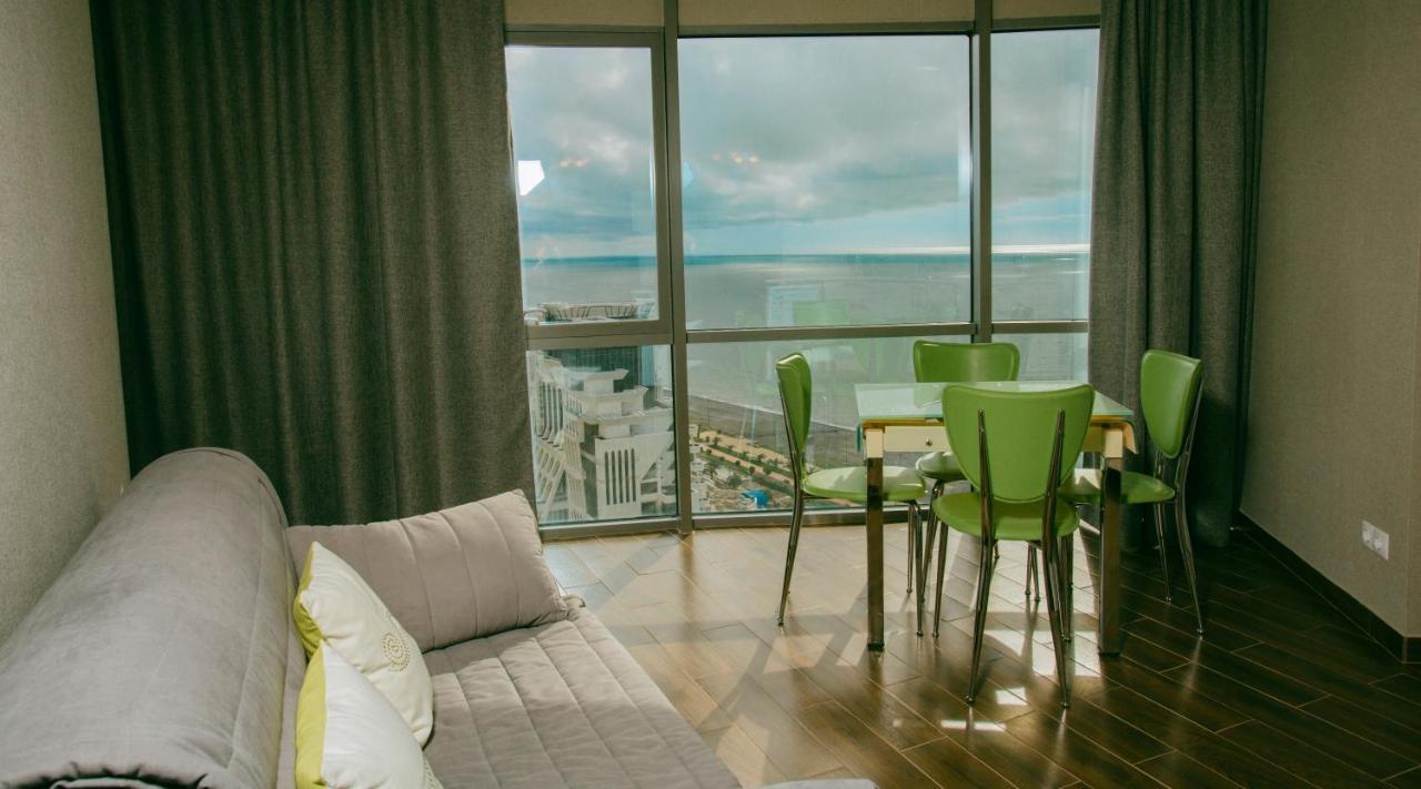 Aparthotel Panorama Sea Tower Batumi Exterior foto